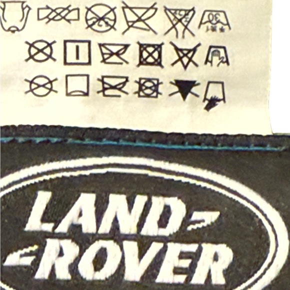 Land Rover Black Cap - Picture 8 of 10